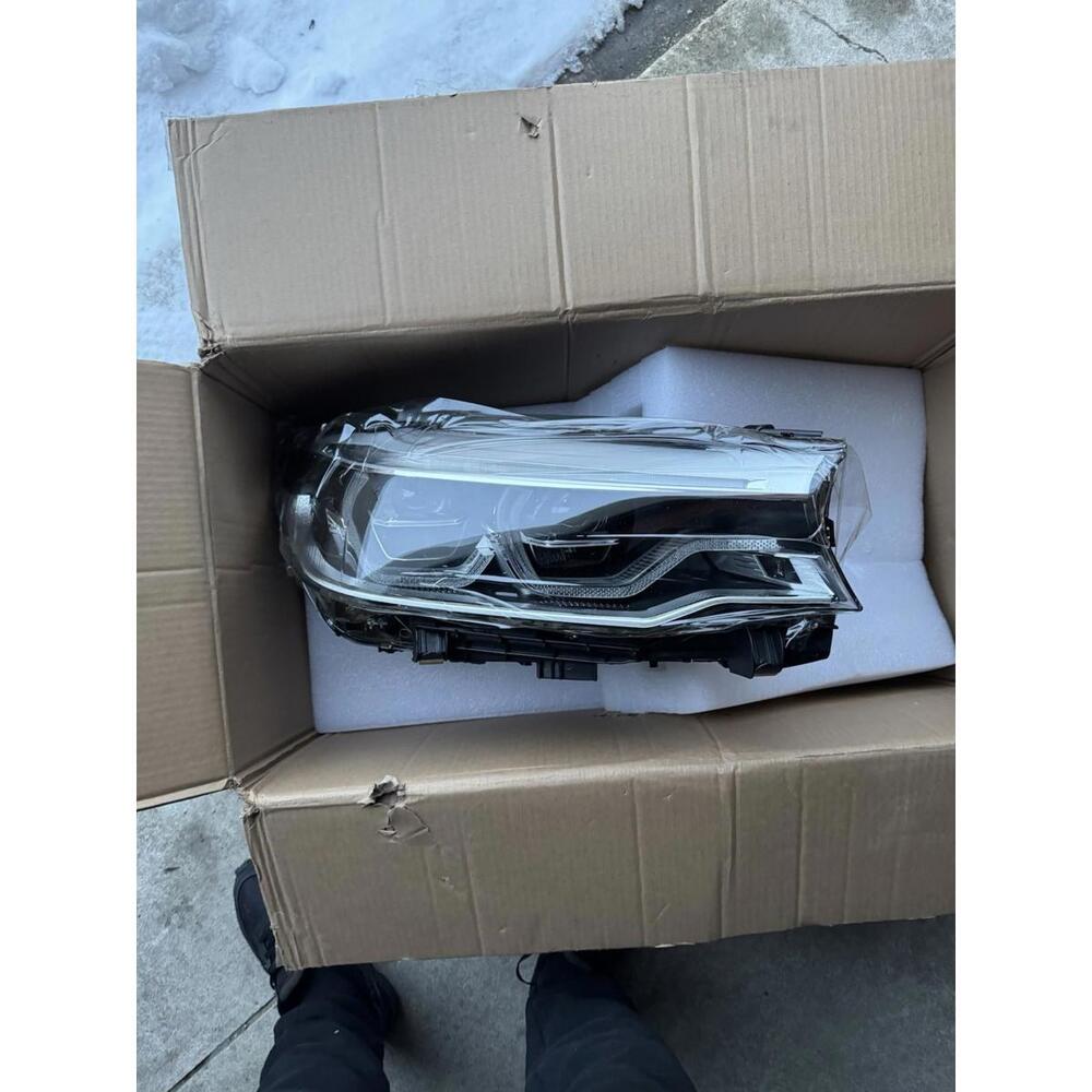 2017 BMW 540i Right Headlight G30 5 Series BMW Passenger Side